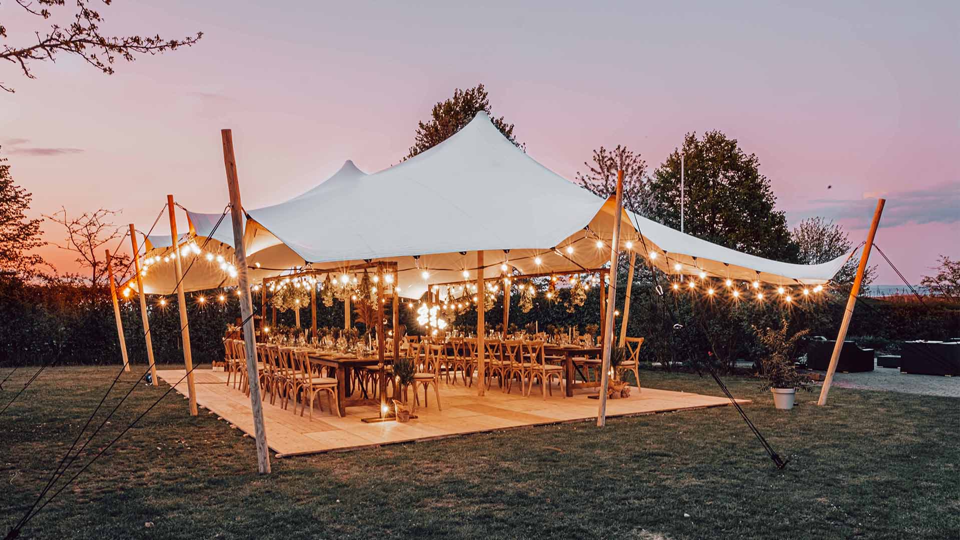 das_wasserwerk_hochzeitslocation_eventlocation_rhein_hessen_bingen_startseite_stretchzelt_1920x1080px